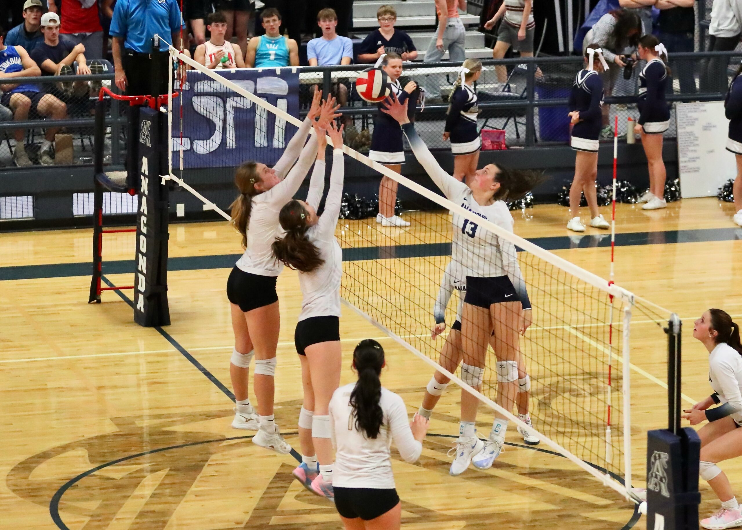 Florence hitters too much for Anaconda, win in straight sets